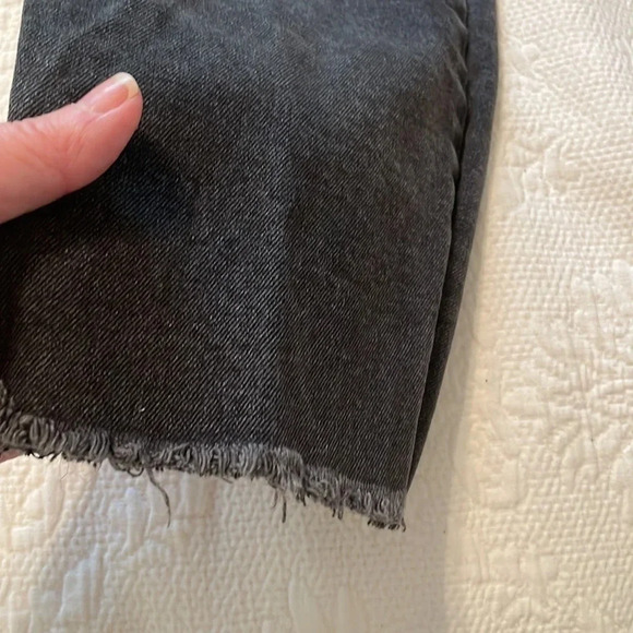 Free People Mid Rise Frayed Hem Jeans Black Zip Fly Size 29 - Picture 7 of 9
